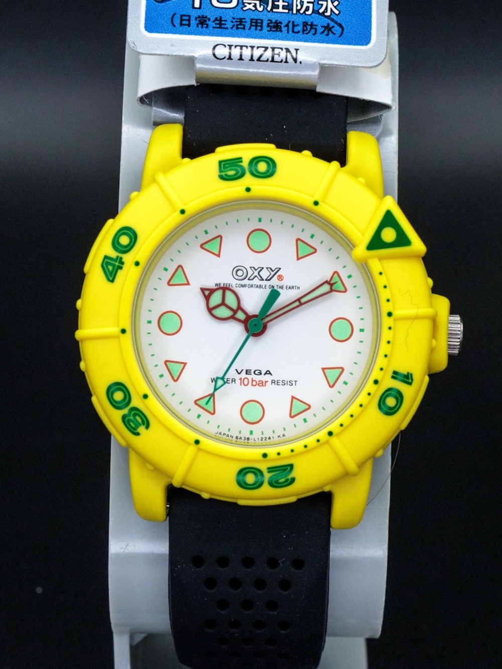 Citizen Oxy Rare 8A38-L05418 Vega Vintage 34mm JDM Import Box/Papers Watch